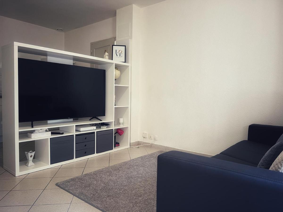 Superbe Studio Apartment Saint-Andre-de-Cubzac Exterior photo